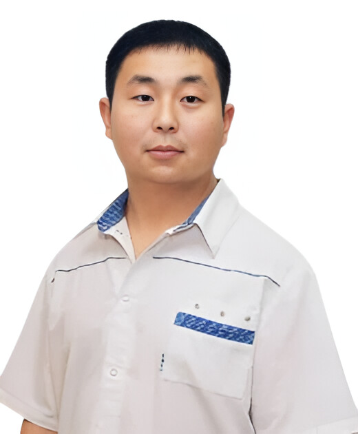 Врач Буватинов Саранг Викторович 