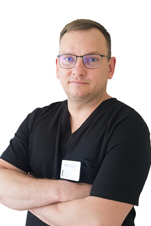 Врач Шустов Денис Николаевич 