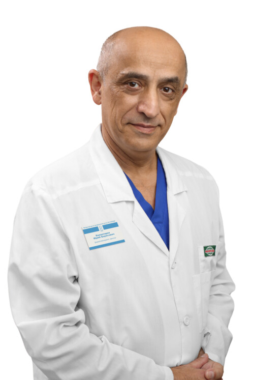 Врач Калантаров Юрий Борисович