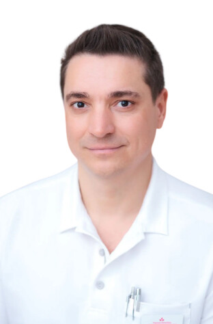 Врач Курманов Александр Геннадьевич 