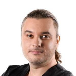 Врач Юскаев Денис Юрьевич