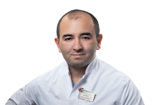 Врач Джафаров Эльмар Эльман оглы