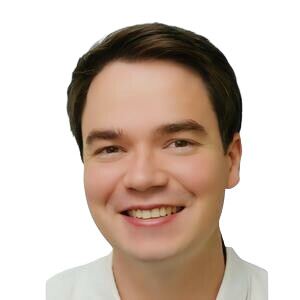 Врач Стародубцев Денис Сергеевич 