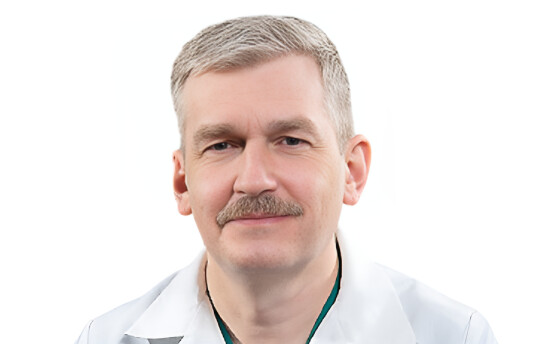 Врач Великолуг Константин Александрович 