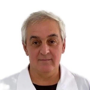 Врач Гайбатов Рафидин Грамудинович 