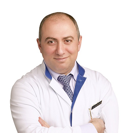 Врач Элиас Раид 