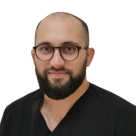 Врач Велиханов Руслан Сабирович 