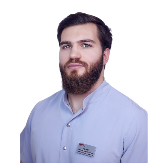 Врач Абеков Умахан Айнудинович 