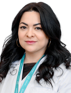 Врач Бугулова Оксана Асланбековна 