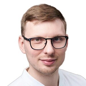 Врач Карпов Максим Олегович 