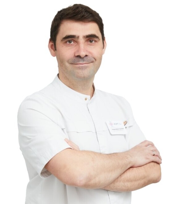 Врач Казарин Денис Сергеевич 