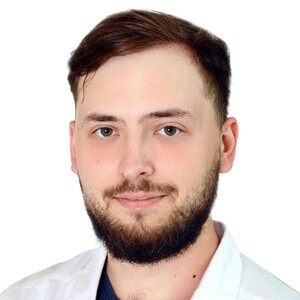 Врач Иванов Антон Сергеевич 
