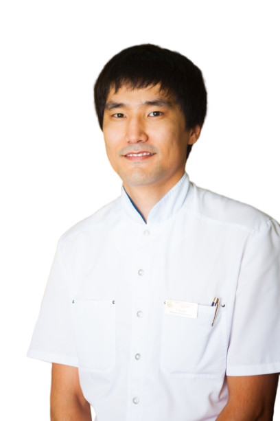 Врач Гунаев Михаил Георгиевич 