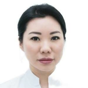 Врач Калиничева Юлия Святославовна 