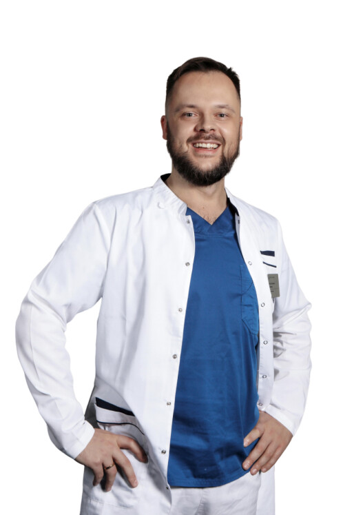 Врач Смирнов Антон Игоревич 