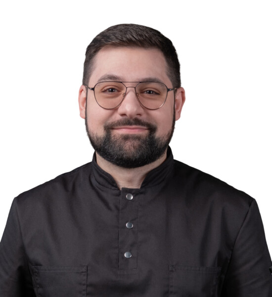 Врач Искандарян Арнольд Ашотович 