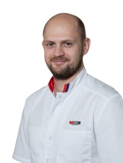 Врач Ахтанин Евгений Александрович