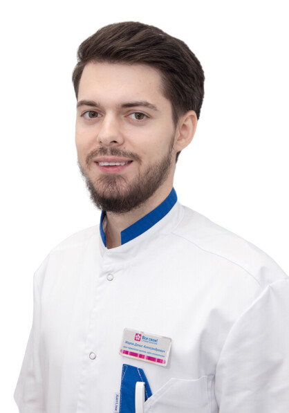 Врач Жаров Денис Александрович 