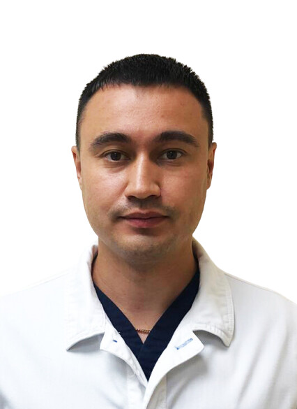 Врач Латыпов Роберт Альбертович 