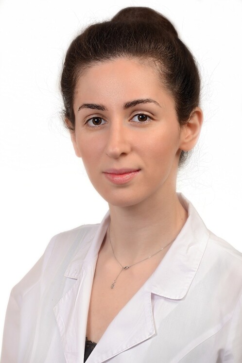 Врач Авин Марика 