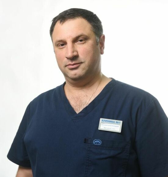 Врач Дмитриев Сергей Викторович 