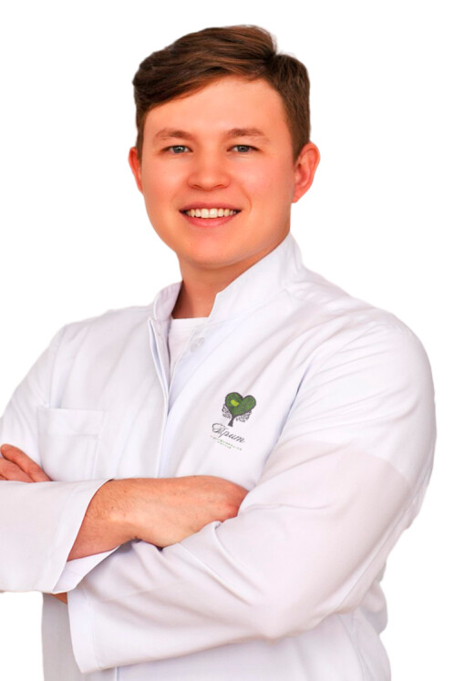 Врач Гомбоев Руслан Бальжинимаевич