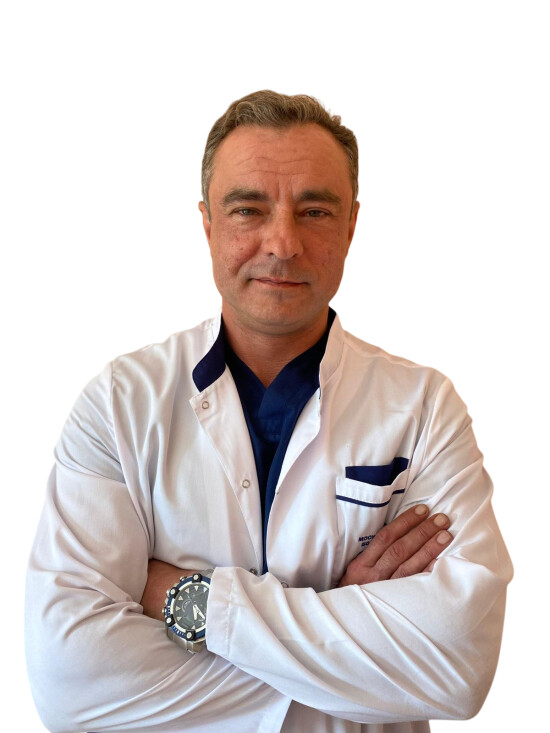 Врач Хромов Роман Александрович 
