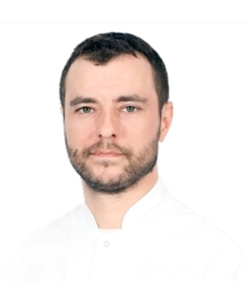 Врач Хромов Роман Александрович 