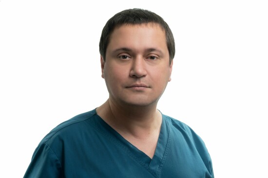 Врач Дубовик Артем Юрьевич 