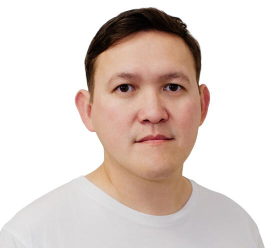 Врач Учуров Игорь Федорович 