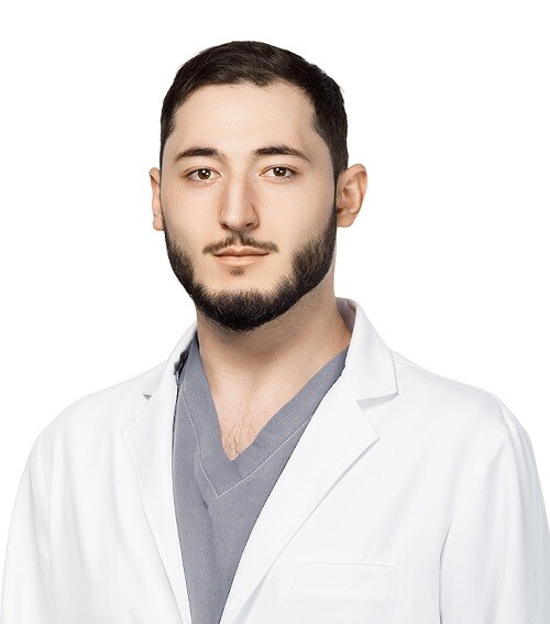 Врач Абуев Гебек Газихмаевич 