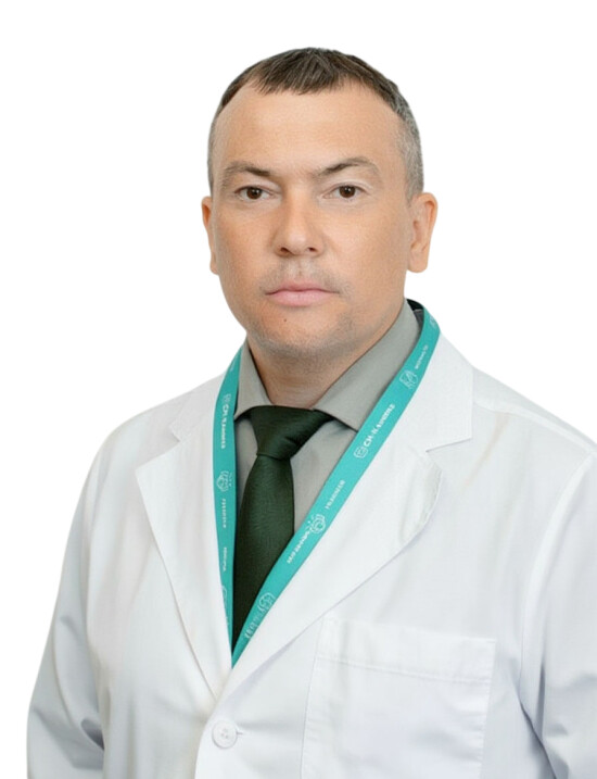 Врач Важенин Александр Олегович