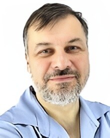 Врач Ломакин Сергей Николаевич 