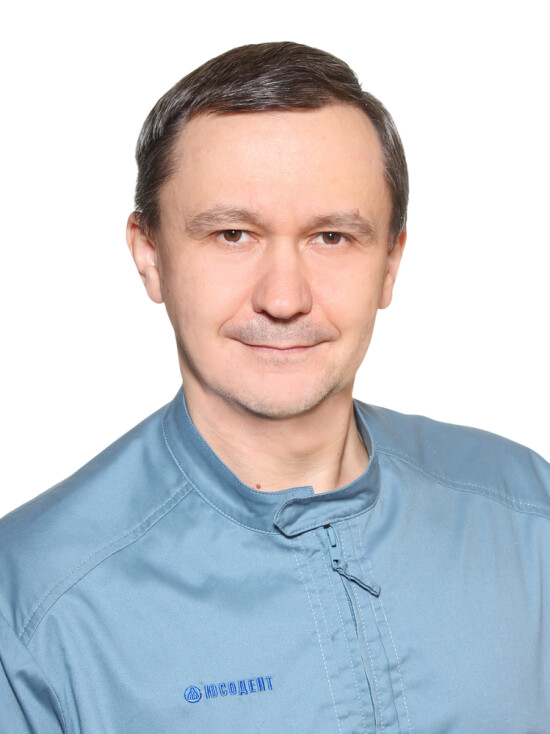 Врач Барыбин Денис Владимирович 