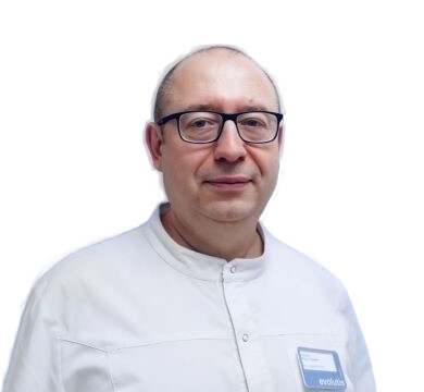 Врач Новиков Игорь Иванович 