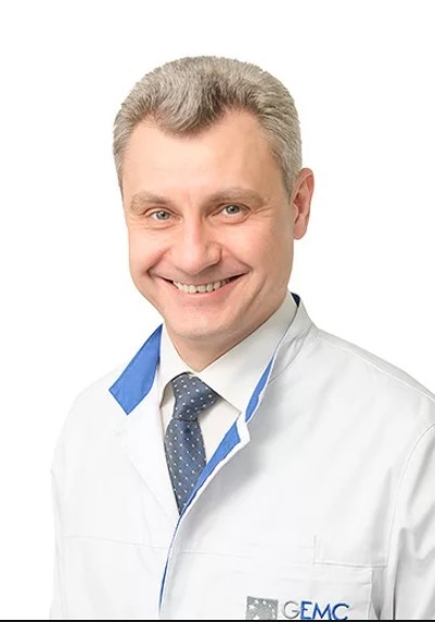 Врач Левин Алексей Викторович