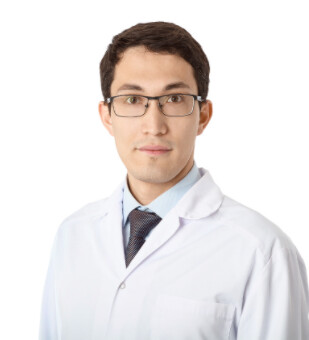 Врач Фариков Сейтмурат Эльдарович 