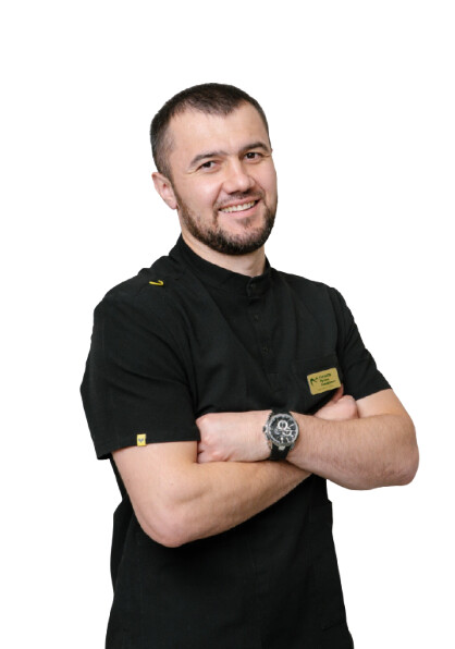 Врач Туганов Рустам Замирович 