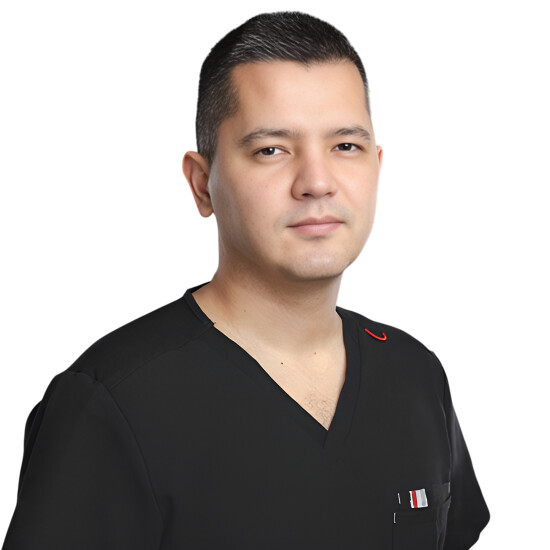 Врач Жаугашев Александр Ералиевич 