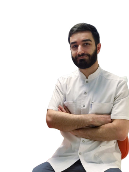 Врач Лугуев Ислам Насырович 