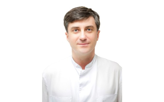 Врач Парулава Артем Джемалевич 