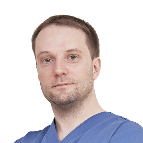 Врач Чулков Артем Николаевич 