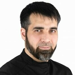 Врач Арсамаков Ислам Борисович 