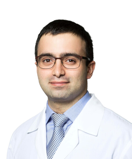 Врач Газарян Михаил Араратович