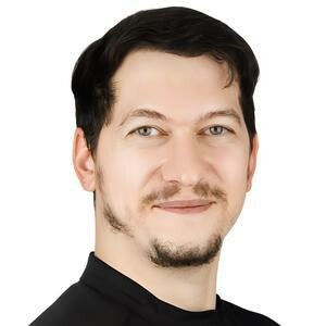 Врач Целлоев Ильяс Эйсаевич 