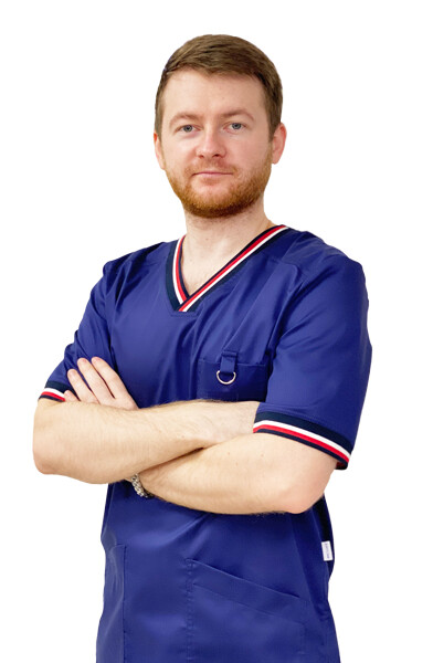 Врач Науменко Денис Витальевич 