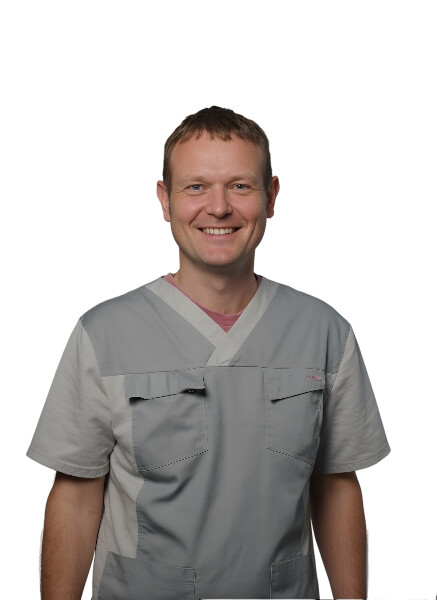 Врач Дулкин Денис Викторович 