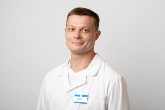 Врач Рогожин Денис Павлович
