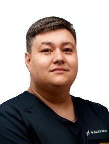 Врач Вахитов Тимур Фанисович