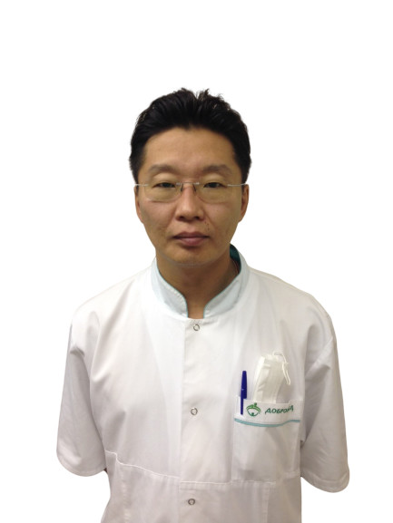 Врач Батуев Руслан Лубсанович 